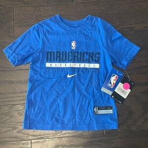 Dallas mavericks Nike shirt